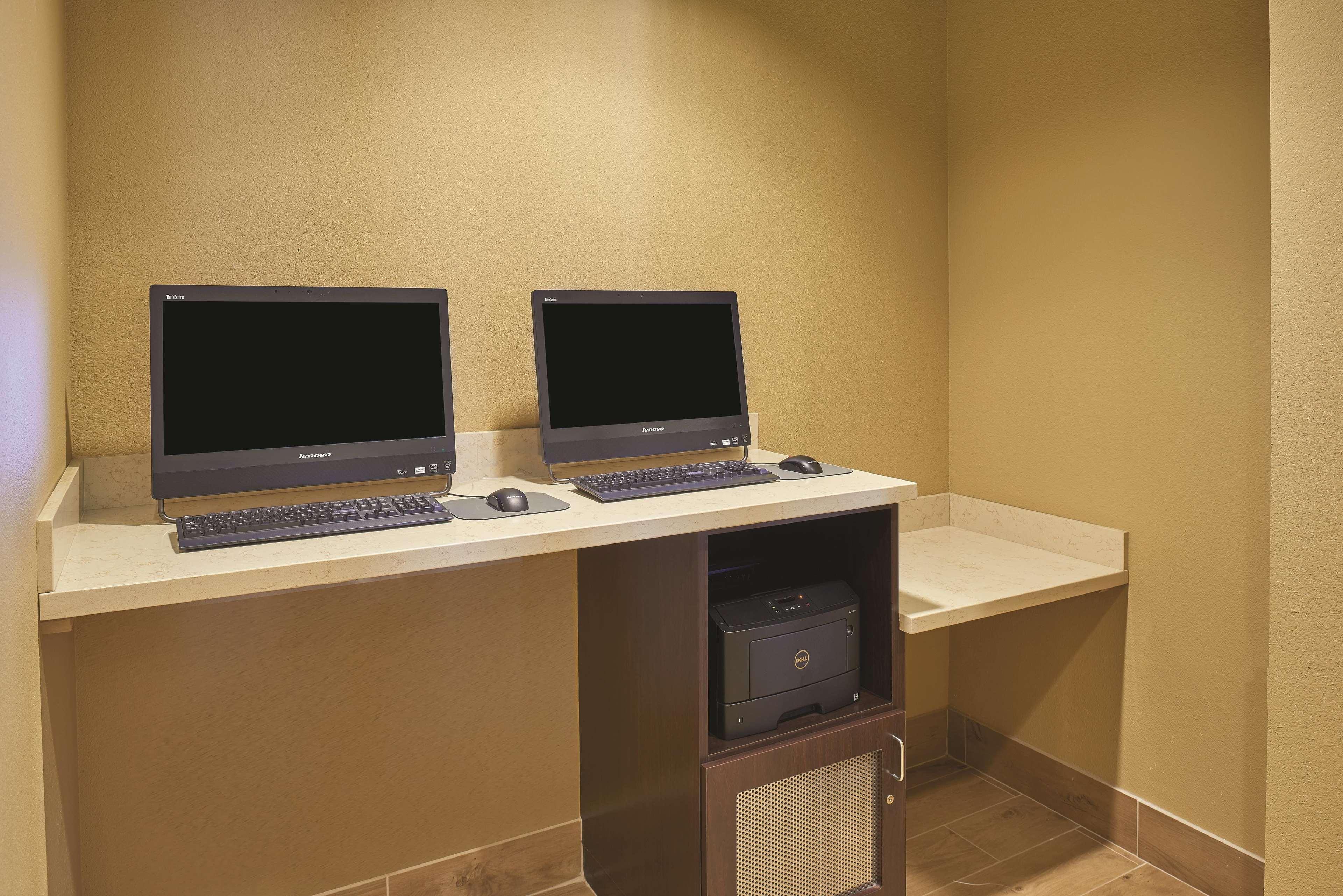 La Quinta By Wyndham Carlsbad Otel Dış mekan fotoğraf